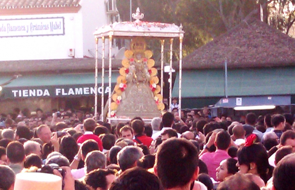 La Virgen del Roco ante la Hermandad de Alcal