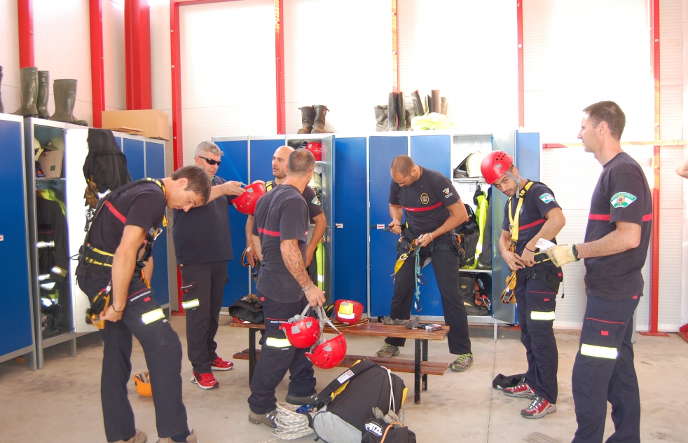 Encuentro de los bomberos de la provincia en el Centro de Emergencias